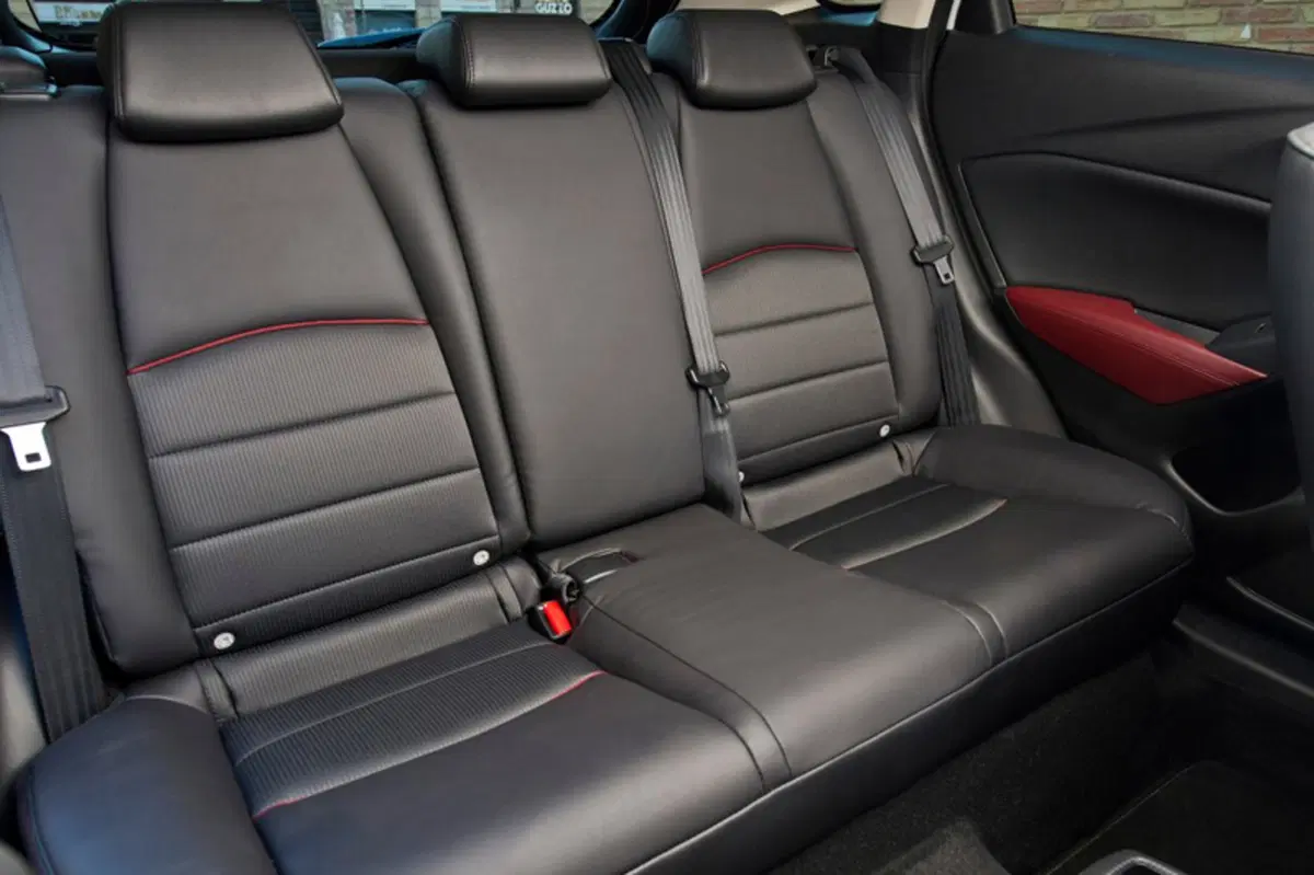 Mazda CX-3 1.5L Skyactiv-D Luxury Edition (12)