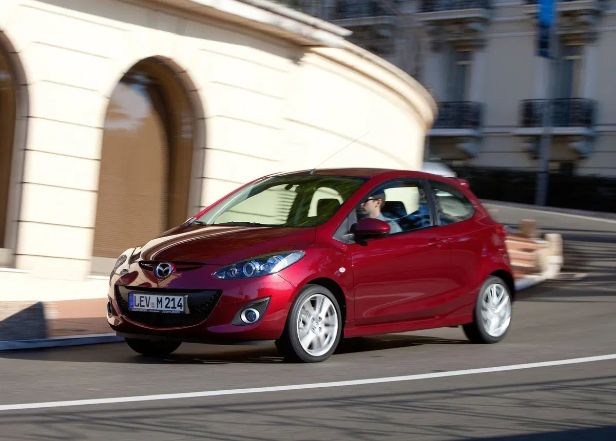Mazda Mazda2 (2007-14) (7)