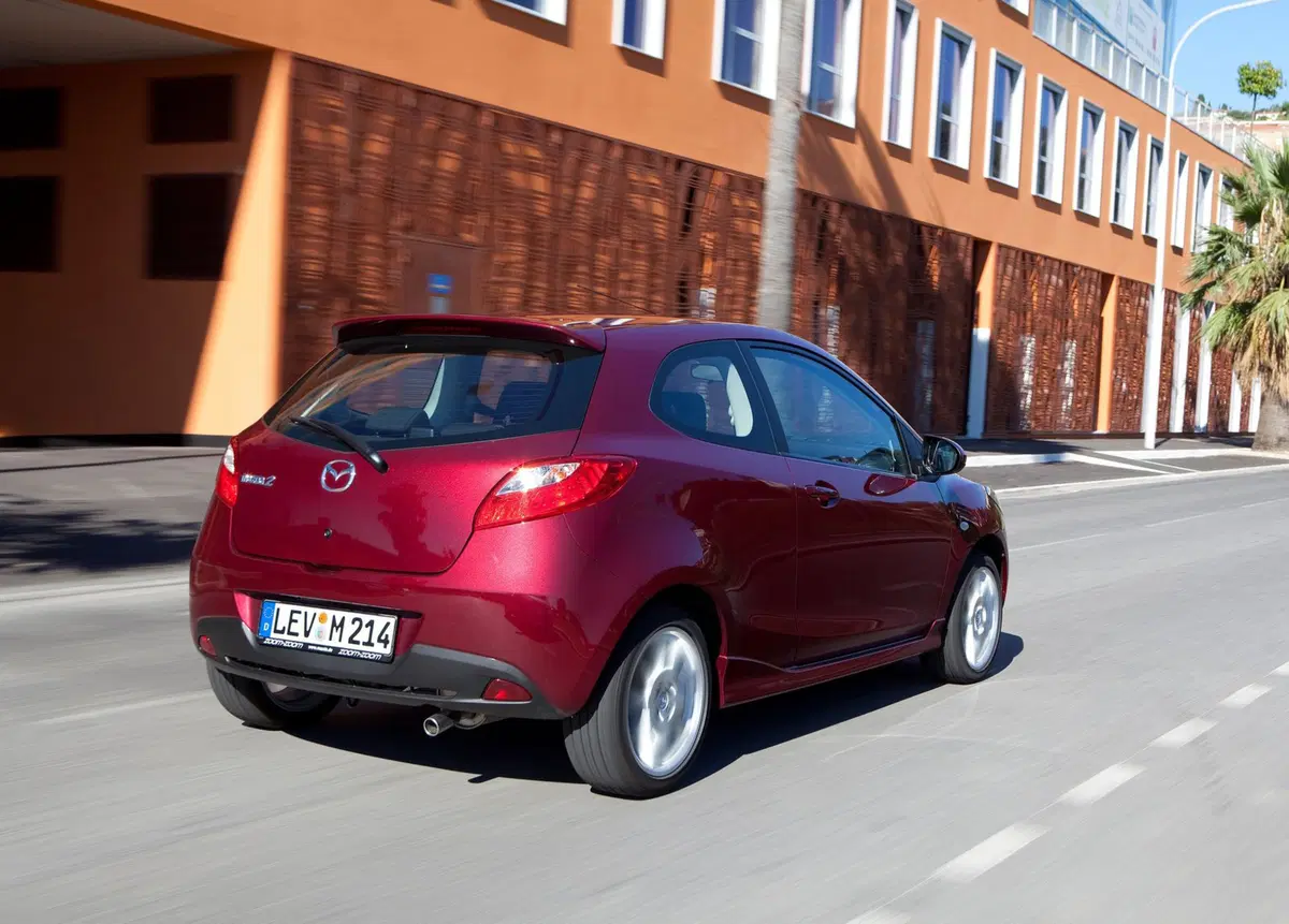 Mazda Mazda2 (2007-14) (16)