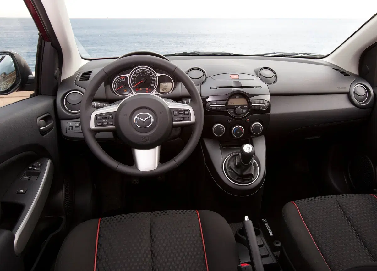 Mazda Mazda2 (2007-14) (24)