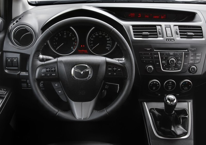 Mazda Mazda5 (2010-13) (25)