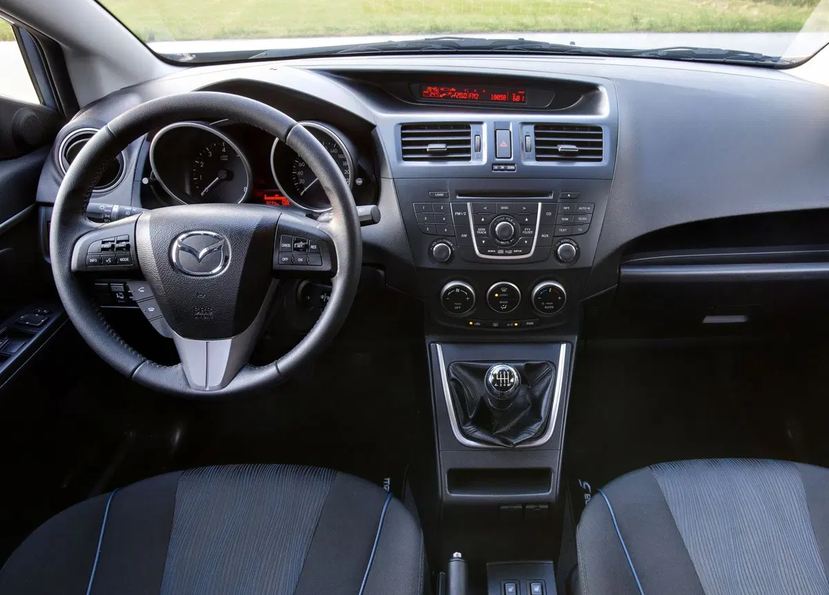 Mazda Mazda5 (2010-13) (28)