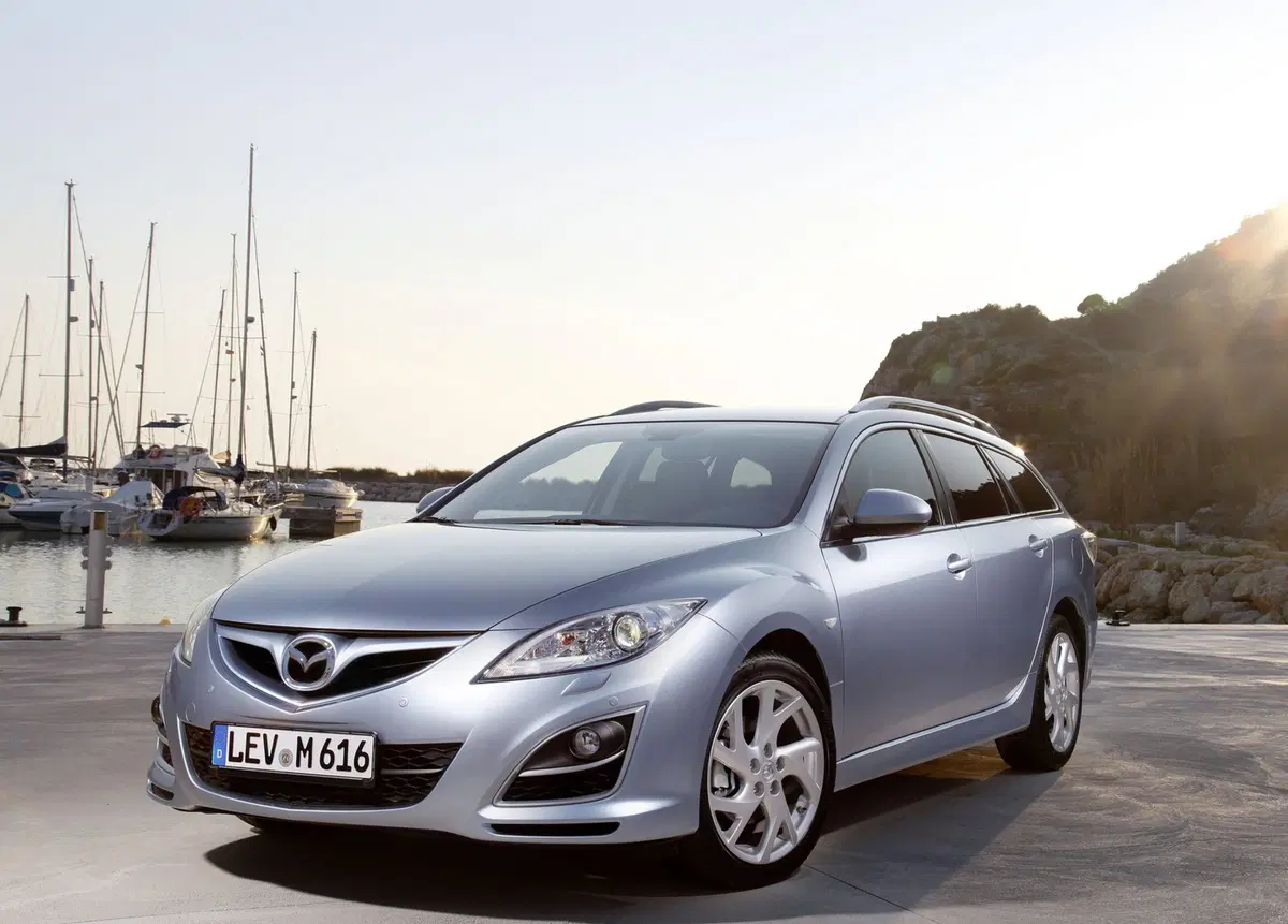 Mazda Mazda6 Station Wagon 2.0 CD 16V 140CV Wagon Luxury (7)