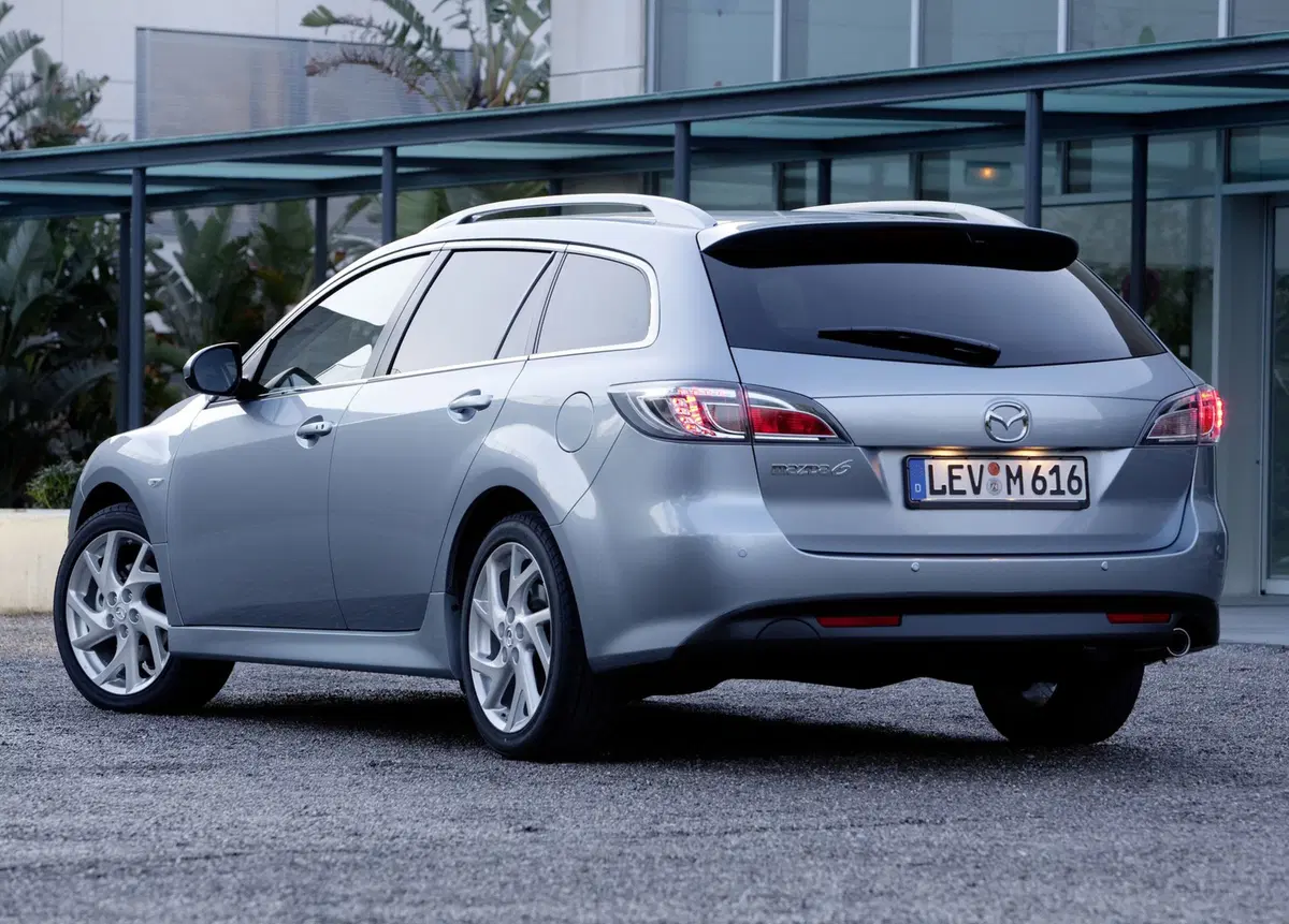 Mazda Mazda6 Station Wagon 2.0 CD 16V 140CV Wagon Luxury (16)