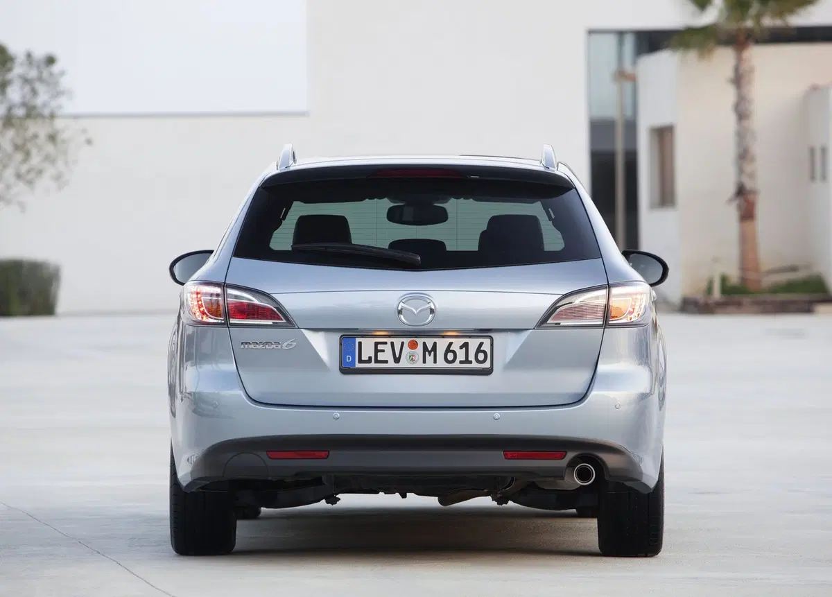 Mazda Mazda6 Station Wagon 2.0 CD 16V 140CV Wagon Luxury (6)