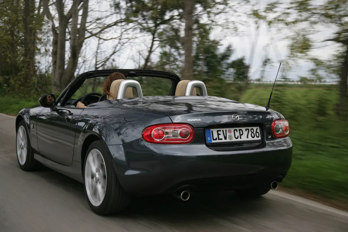 Mazda MX-5 (2005-15) (18)
