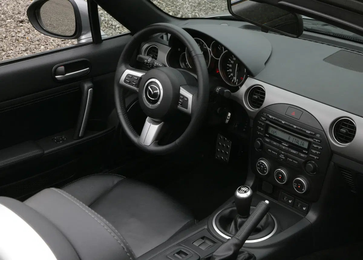 Mazda MX-5 (2005-15) (22)