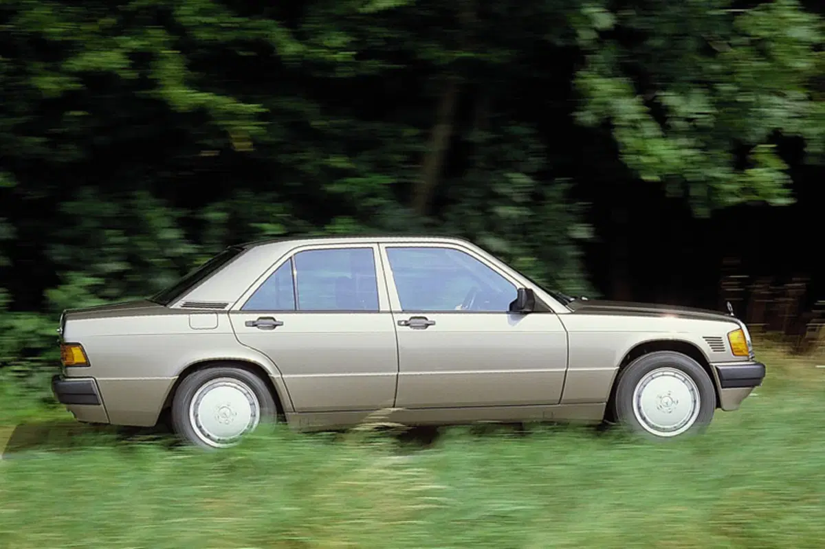 Mercedes-Benz 190 (1983-94) (4)