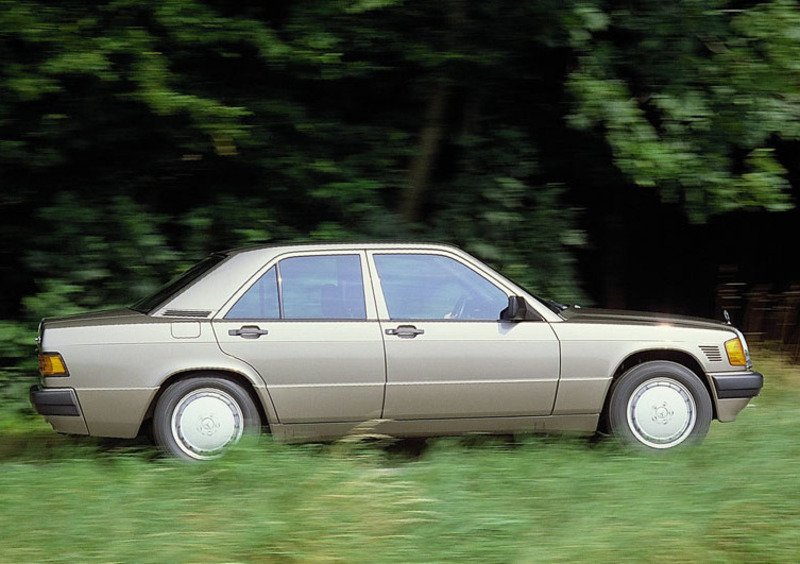 Mercedes-Benz 190 (1983-94) (4)