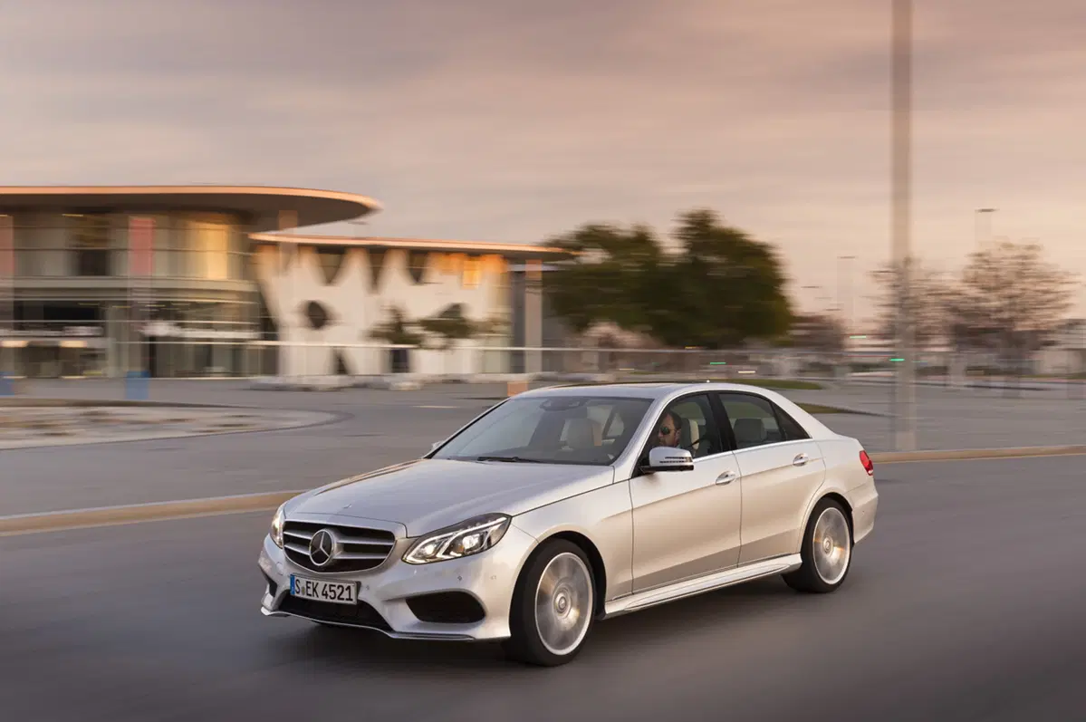 Mercedes-Benz Classe E 200 CDI Executive (4)