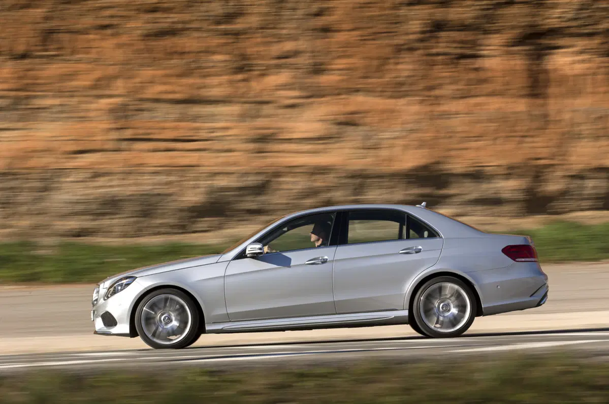 Mercedes-Benz Classe E 200 CDI Executive (16)