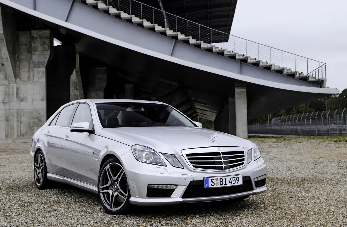 Mercedes-Benz Classe E 200 CDI Executive (38)
