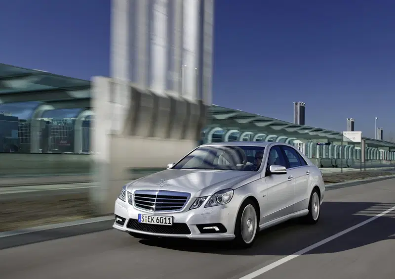 Mercedes-Benz Classe E (2009-16) (40)