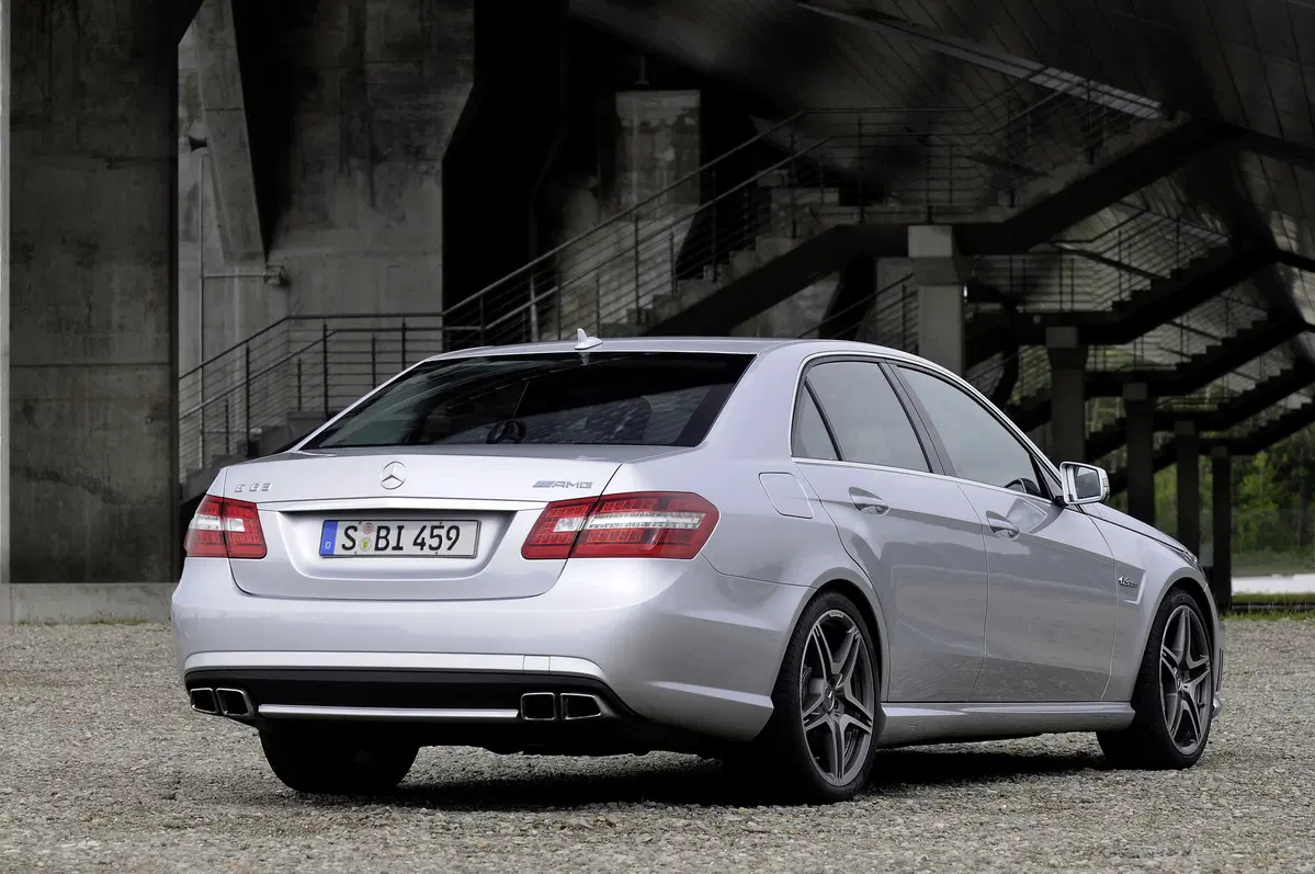 Mercedes-Benz Classe E 200 CDI Executive (50)