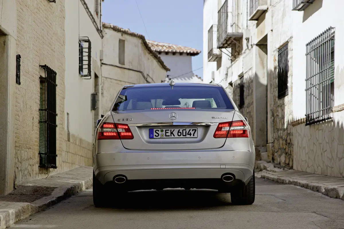 Mercedes-Benz Classe E 200 CDI Executive (51)