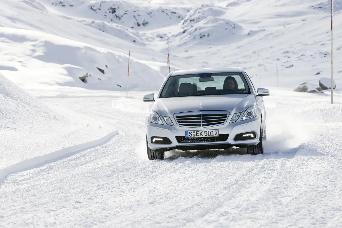 Mercedes-Benz Classe E 200 CDI Executive (59)