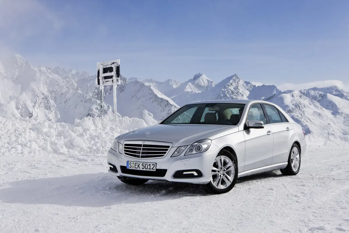 Mercedes-Benz Classe E 200 CDI Executive (64)