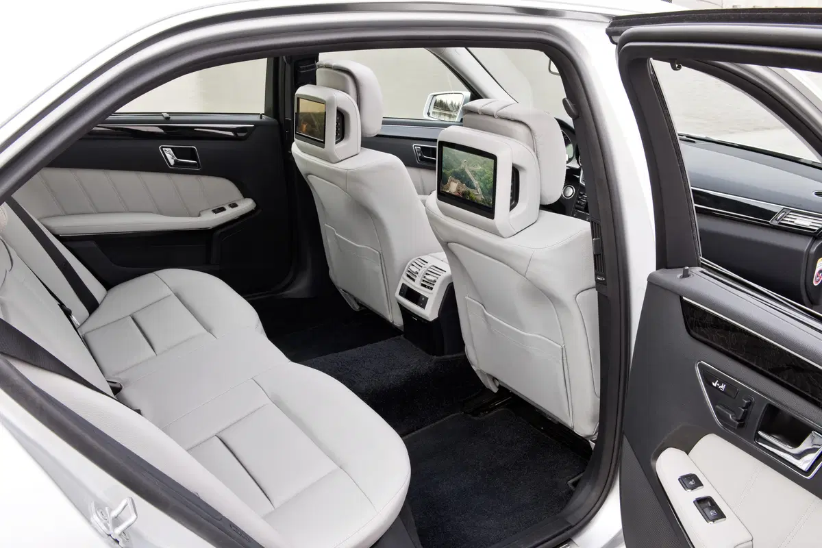 Mercedes-Benz Classe E 200 CDI Executive (76)
