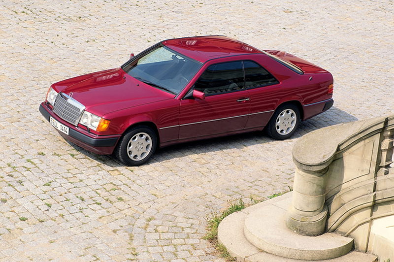 Mercedes-Benz 220 Coupé (1992-94)