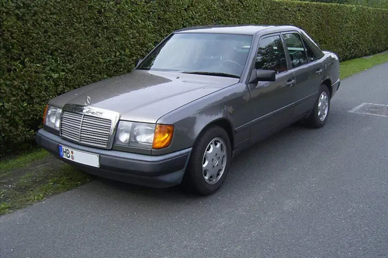 Mercedes-Benz 230 (1985-93)