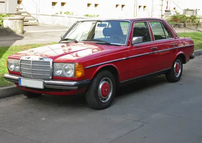 Mercedes-Benz 250 (1979-85)