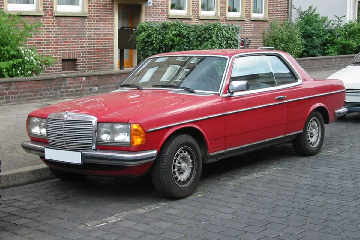 Mercedes-Benz 280 Coupé (1977-86)