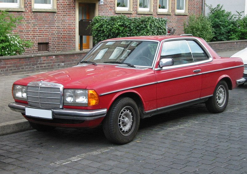 Mercedes-Benz 280 Coupé (1977-86)