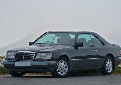 Mercedes-Benz 300 Coup&eacute; (1987-94)
