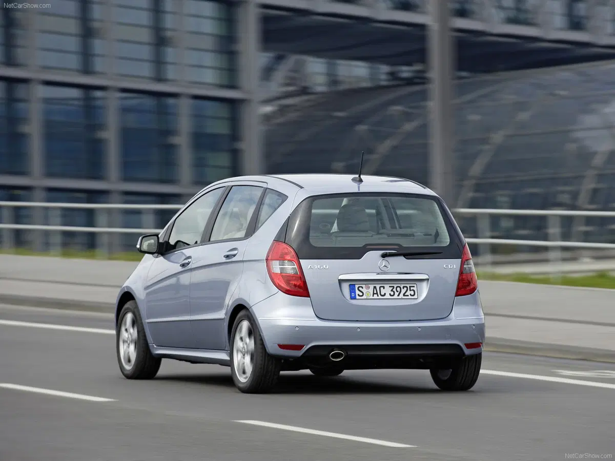 Mercedes-Benz Classe A 150 (9)