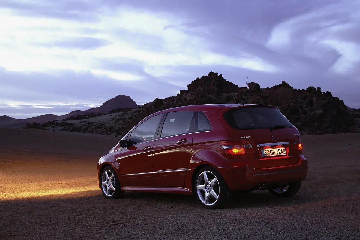 Mercedes-Benz Classe B 170 NGT (7)