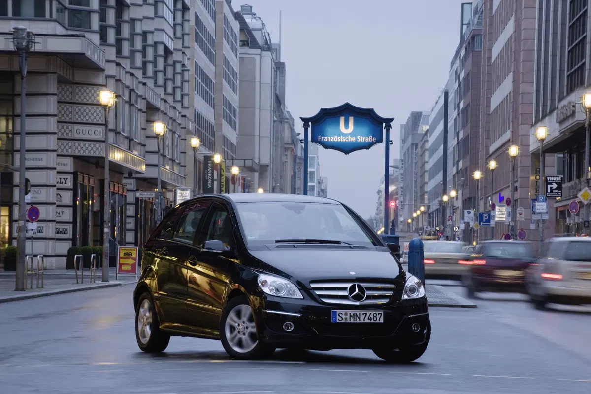 Mercedes-Benz Classe B 170 NGT (45)
