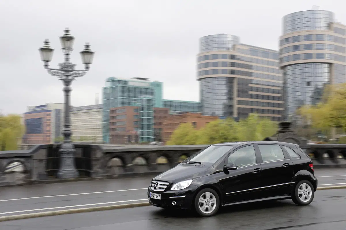 Mercedes-Benz Classe B 170 NGT (50)
