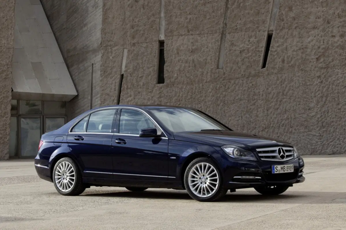 Mercedes-Benz Classe C 250 CDI 4Matic Executive (5)