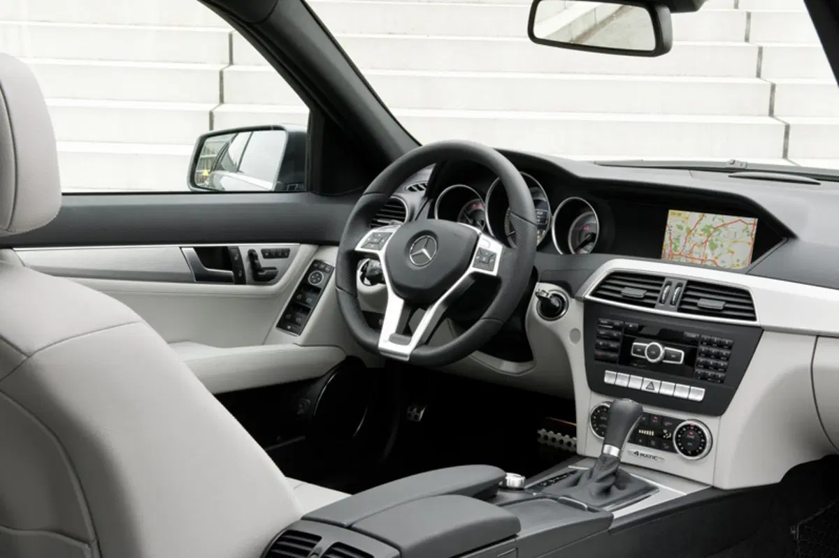 Mercedes-Benz Classe C 250 CDI 4Matic Executive (14)