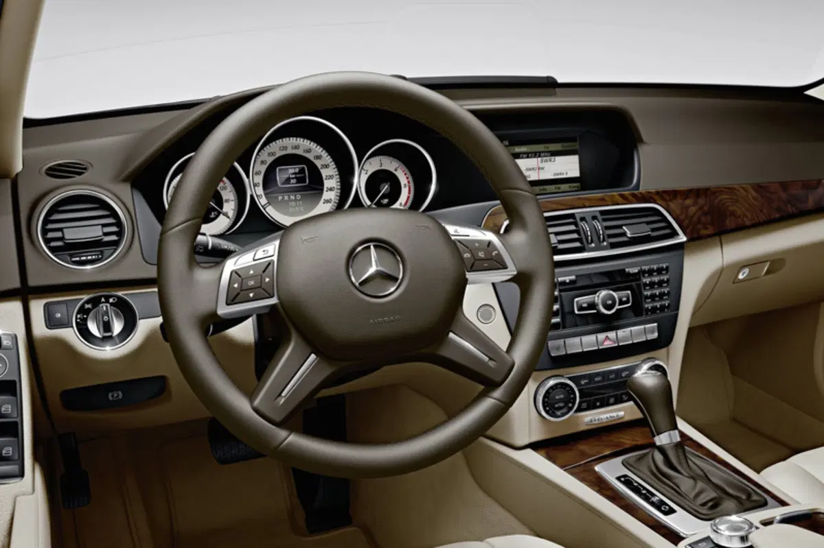 Mercedes-Benz Classe C 250 CDI 4Matic Executive (15)