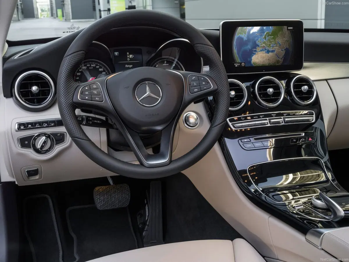Mercedes-Benz Classe C 300 de Auto EQ-Power Executive (53)