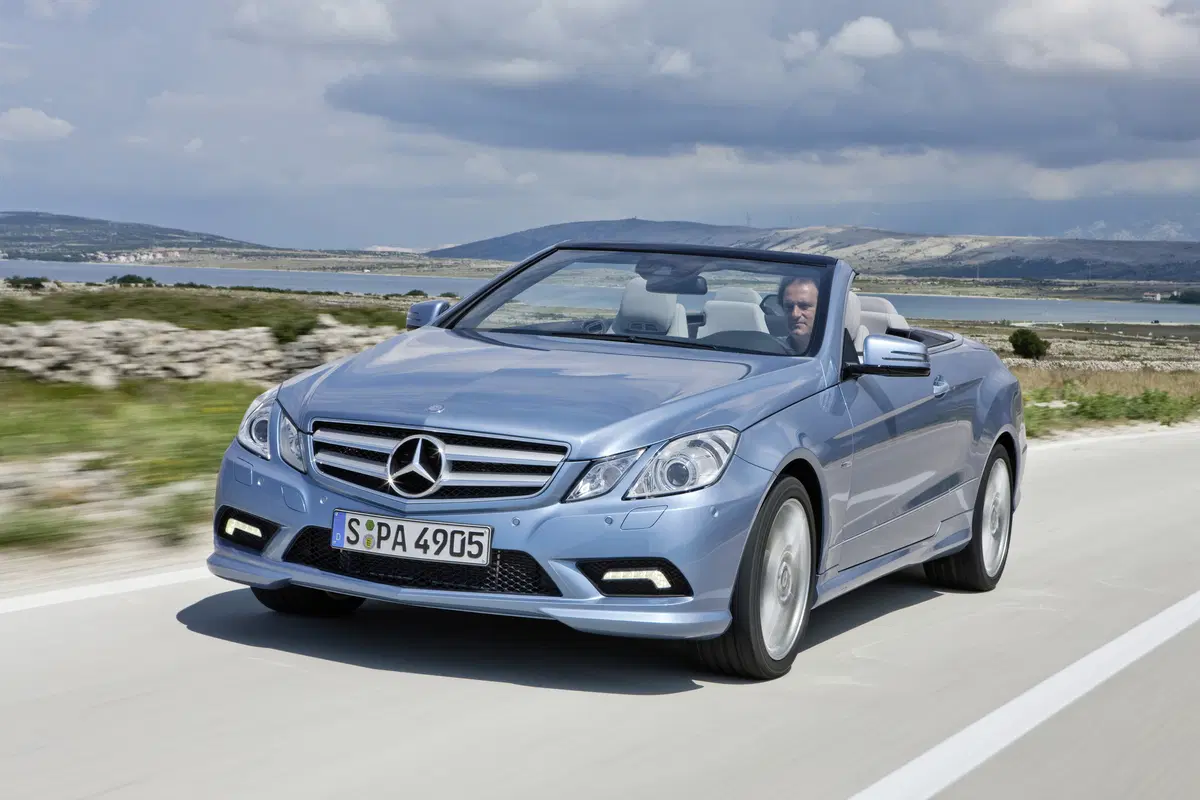 Mercedes-Benz Classe E Cabrio 220 d Cabrio Premium (15)