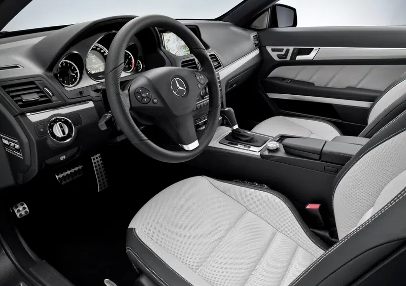 Mercedes-Benz Classe E Cabrio (2010-17) (19)