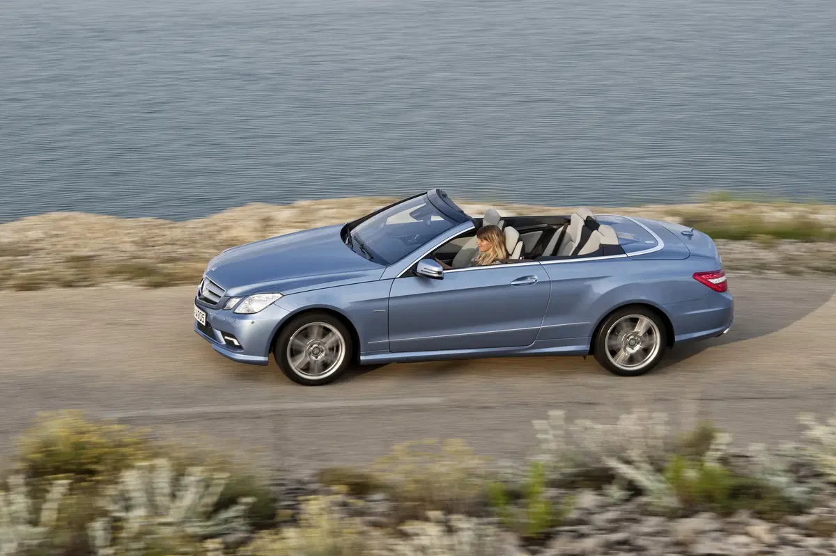 Mercedes-Benz Classe E Cabrio 220 d Cabrio Premium (25)