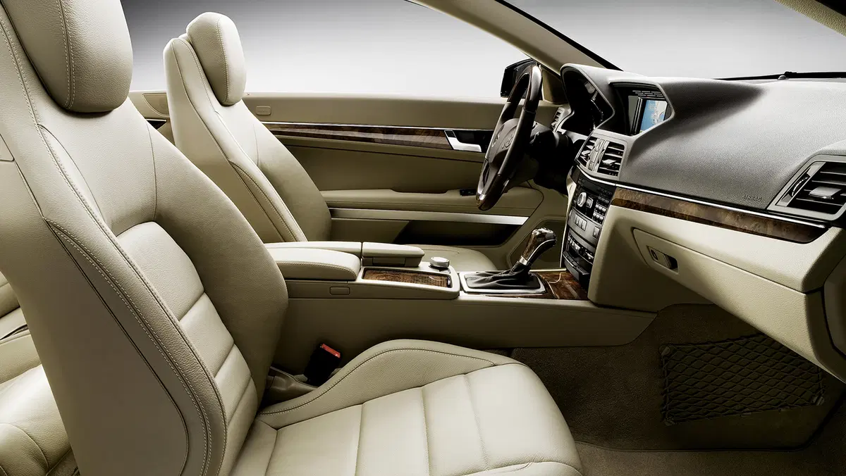 Mercedes-Benz Classe E Cabrio 220 d Cabrio Premium (27)