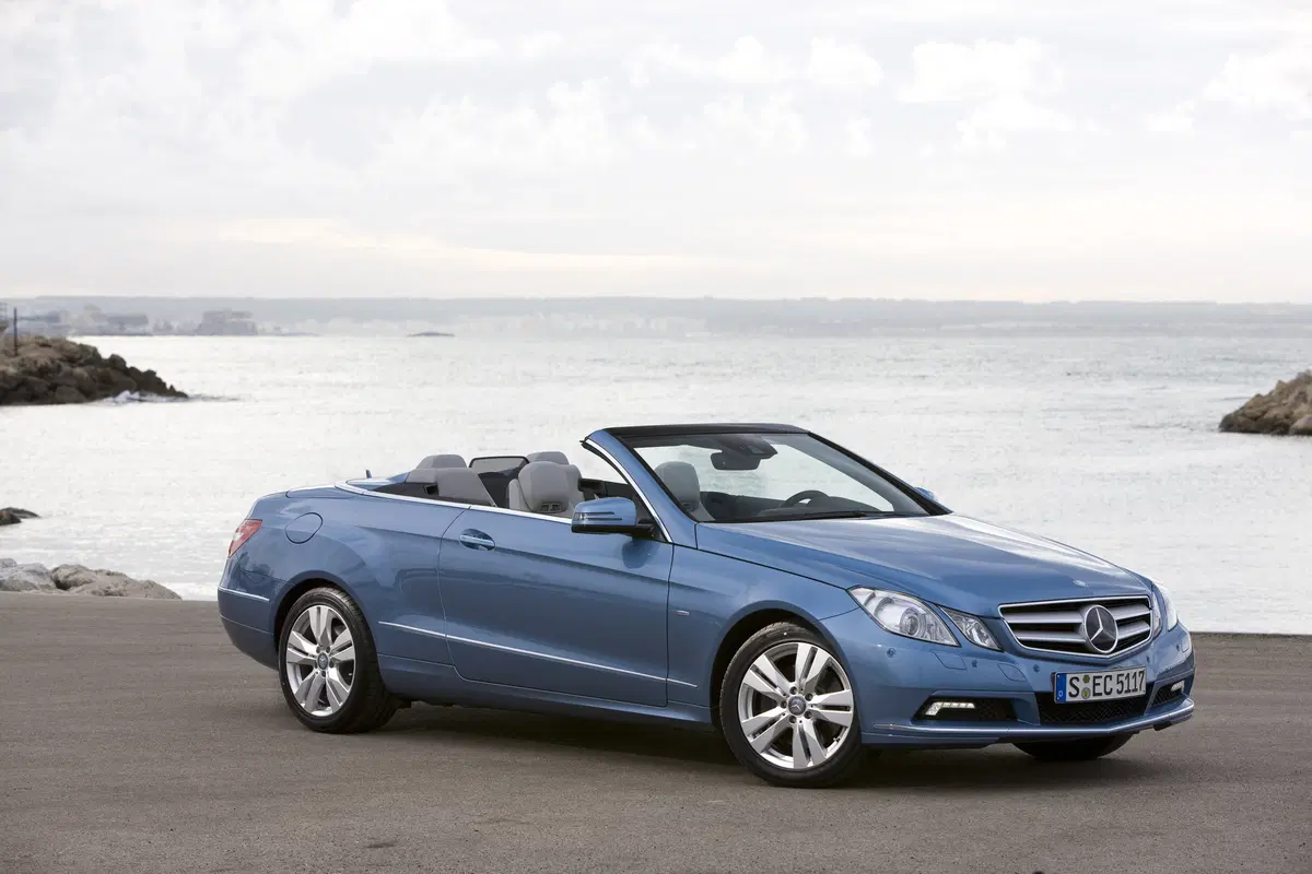Mercedes-Benz Classe E Cabrio 220 d Cabrio Premium (42)