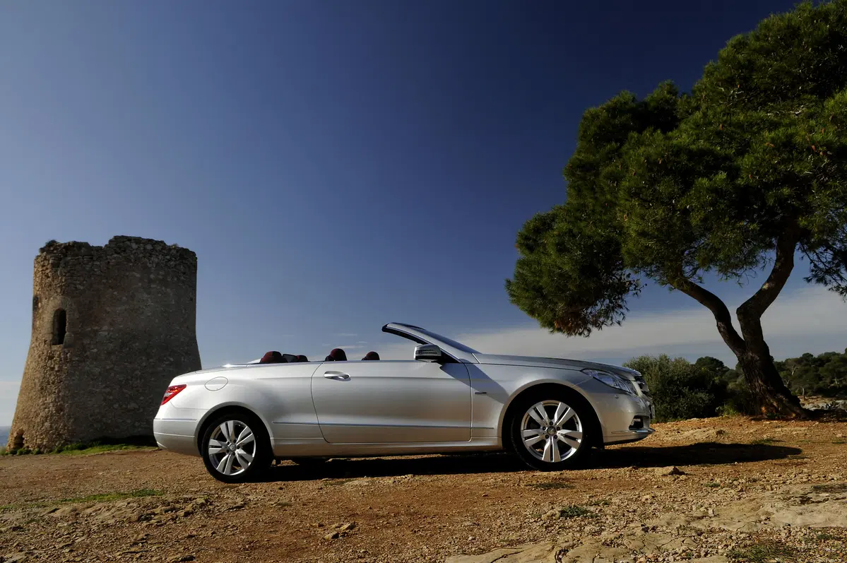 Mercedes-Benz Classe E Cabrio 220 d Cabrio Premium (43)