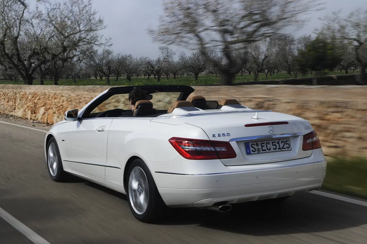 Mercedes-Benz Classe E Cabrio 220 d Cabrio Premium (50)