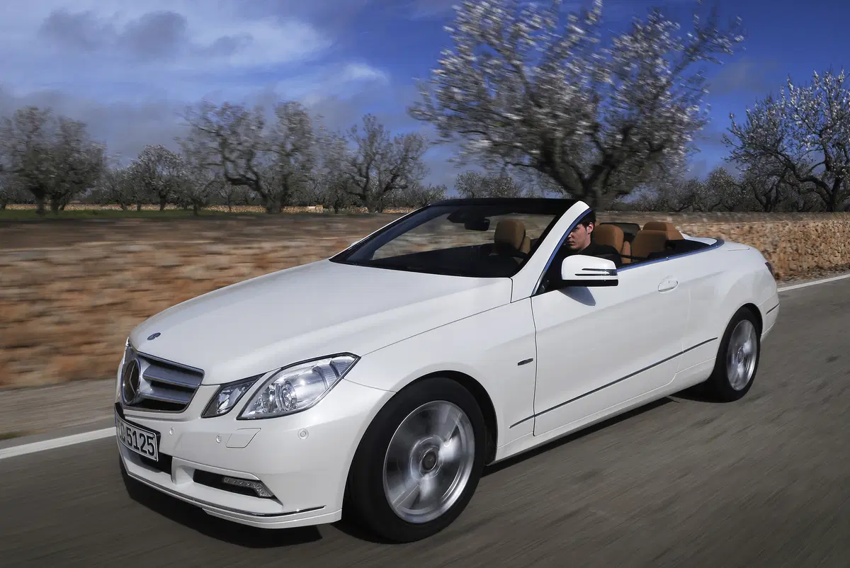 Mercedes-Benz Classe E Cabrio 220 d Cabrio Premium (51)