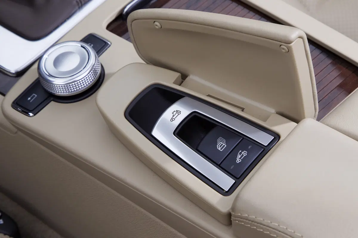 Mercedes-Benz Classe E Cabrio 220 d Cabrio Premium (61)