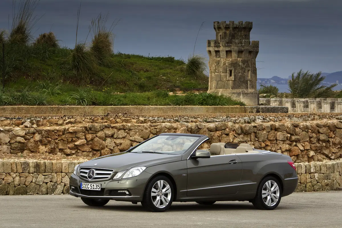Mercedes-Benz Classe E Cabrio 220 d Cabrio Premium (66)