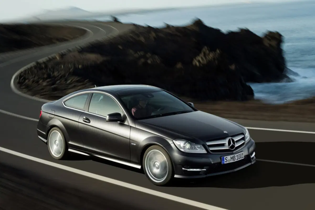 Mercedes-Benz Classe C Coupé 180 Coupé Executive (3)