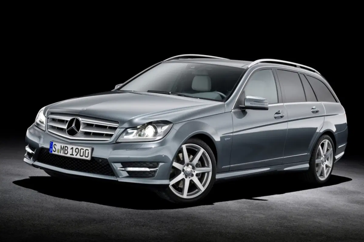 Mercedes-Benz Classe C Station Wagon 220 CDI BlueEFFICIENCY Elegance (9)