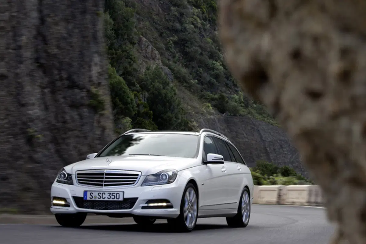 Mercedes-Benz Classe C Station Wagon 220 CDI BlueEFFICIENCY Elegance (12)