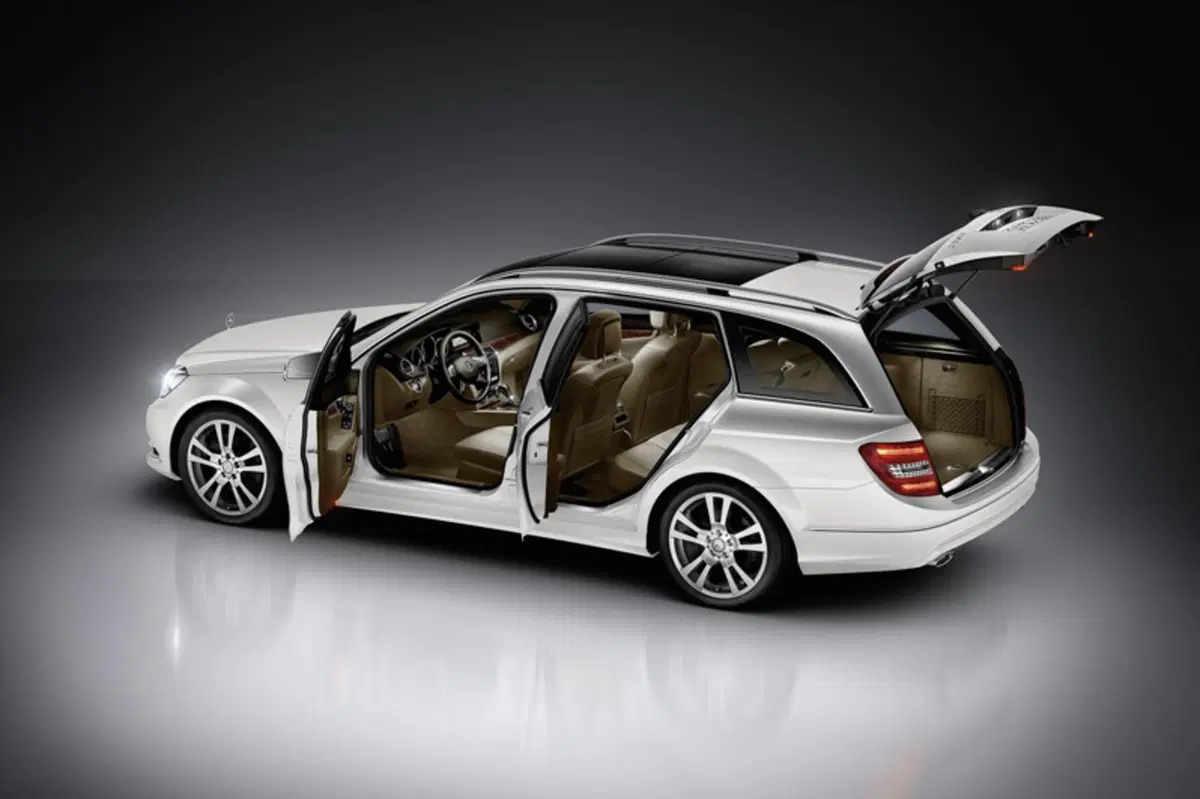 Mercedes-Benz Classe C Station Wagon 220 CDI BlueEFFICIENCY Elegance (13)